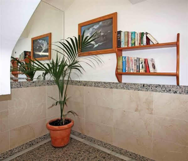 Apartamentos La Proa Торремолинос Экстерьер фото
